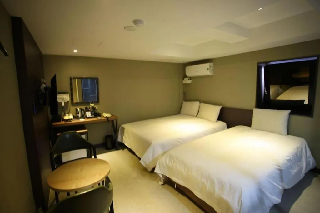Hotel Treeshade Dongdaemun 서울특별시 2*,